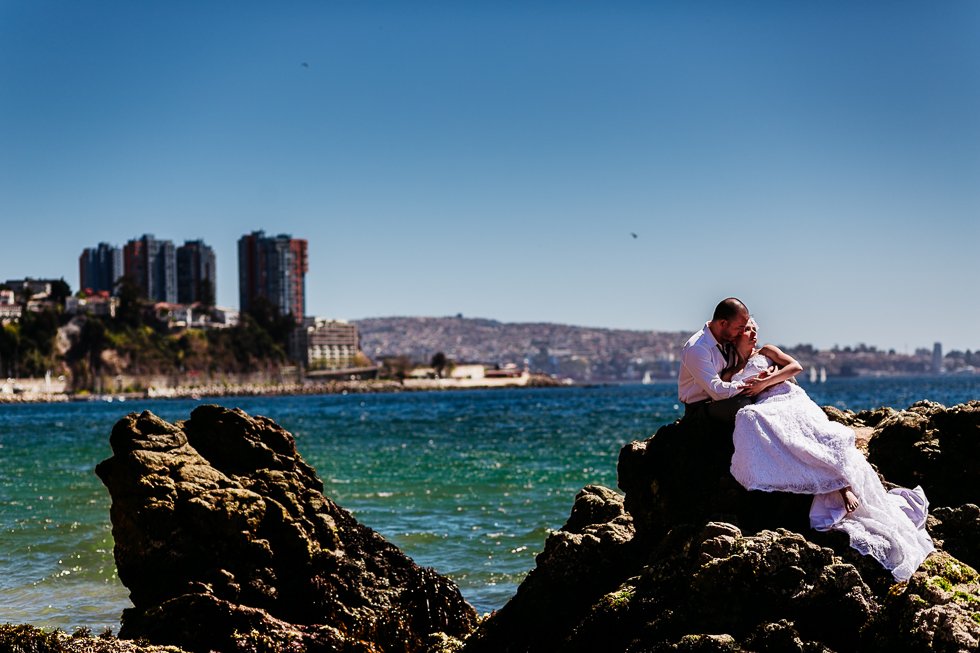 sesion post boda trash the dress en valparaiso y viña del mar