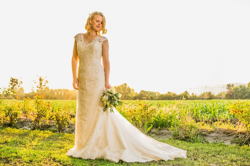fotografia-de-bodas-en-el-campo-santiago-chile-46.JPG El matrimonio en el campo Chile de Lena y Pablo fue un día inolvidable, lleno de amor, risas y la perfecta unión de dos culturas.