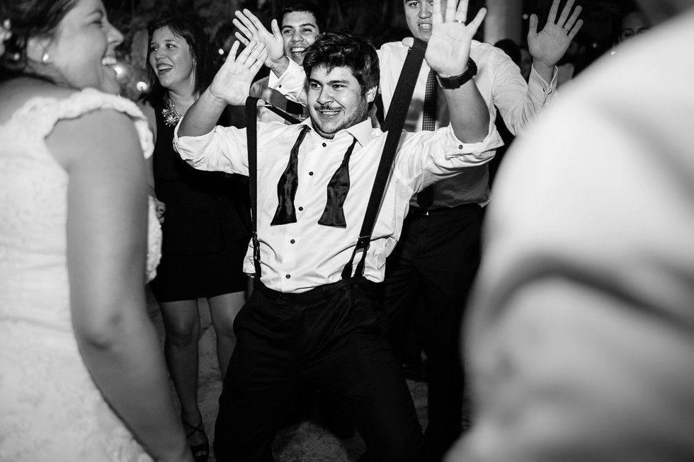 bodas,chile,fotografias,fotografo,fotos,hotel manquehue,matrimonios,santiago, matrimonio-parroquia-de-los-santos-angeles-custodios-hotel-manquehue-544.jpg