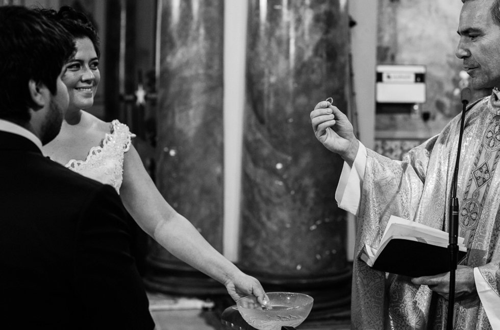 bodas,chile,fotografias,fotografo,fotos,hotel manquehue,matrimonios,santiago, matrimonio-parroquia-de-los-santos-angeles-custodios-hotel-manquehue-97.jpg