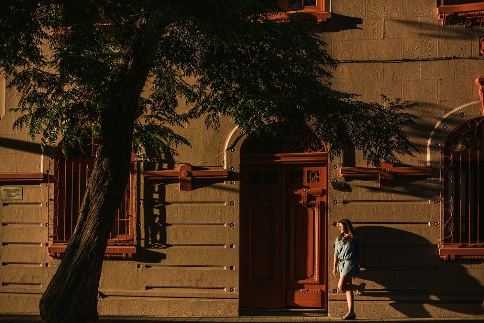 barrio concha y toro,chile,engagement,fotografo,pareja,preboda,santiago,sesion,sesion de fotos,sesion preboda, sesion-preboda-engagement-barrio-concha-y-toro-daniyfran-126.jpg