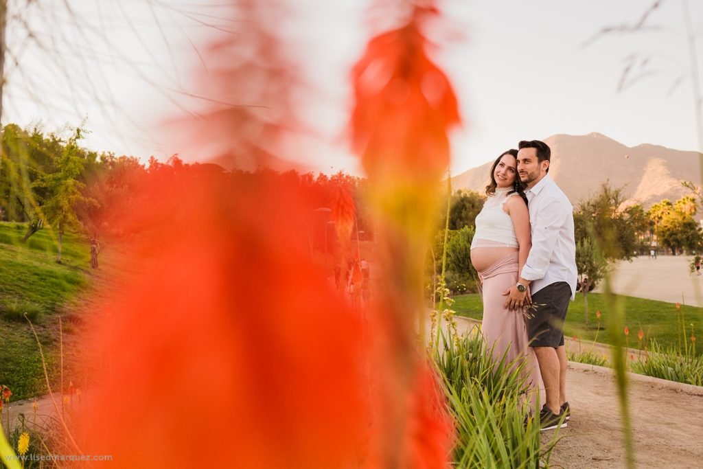 sesión de fotos de embarazo, fotografía de embarazo, fotos de maternidad, sesión de embarazo en exteriores, preparación para fotos de embarazo.
