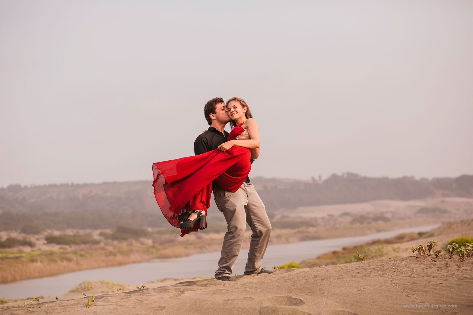 fotografo de matrimonio,lised marquez,sesion en la playa,sesion preboda, fotografo de matrimonio,lised marquez,sesion en la playa,sesion preboda,