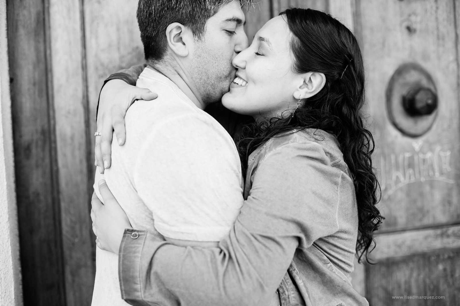 sesion-preboda-en-barrio-yungay-karinayseba-9472.jpg sesion-preboda-en-barrio-yungay-karinayseba-9472.jpg