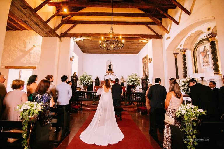 casamiento,fotografia de matrimonios,fotografo de bodas chile,fotografo de matrimonios,lised marquez,matrimonio,matrimonio iglesia de los jesuitas,matrimonio slider catamapu,